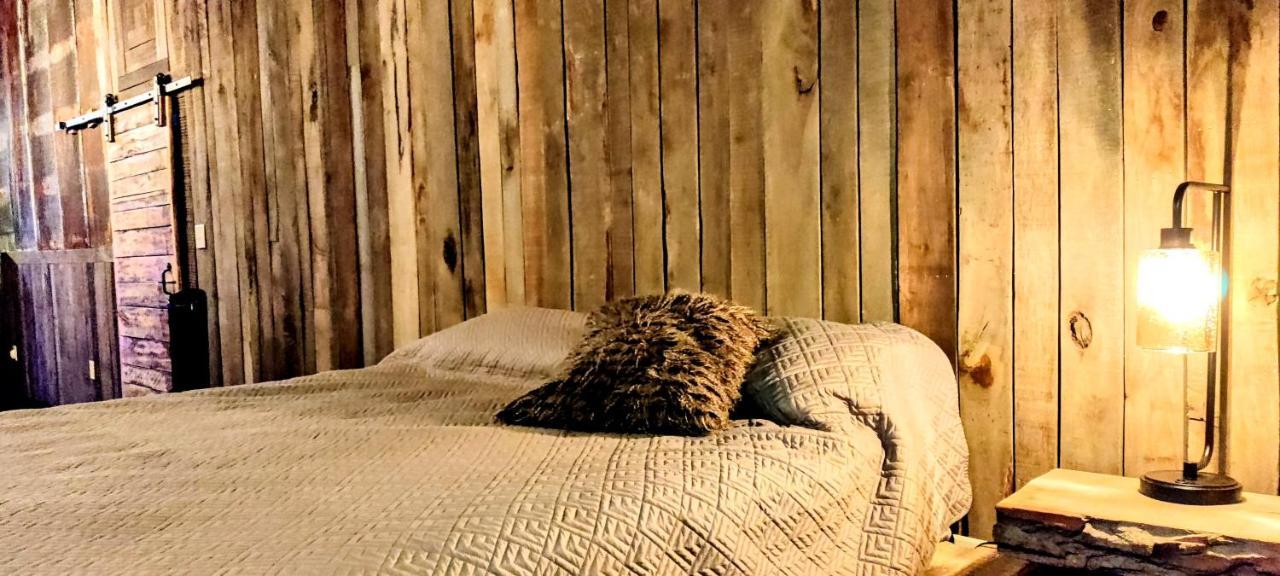 Hocking Hills Rusty Lofts Apartman Logan Kültér fotó